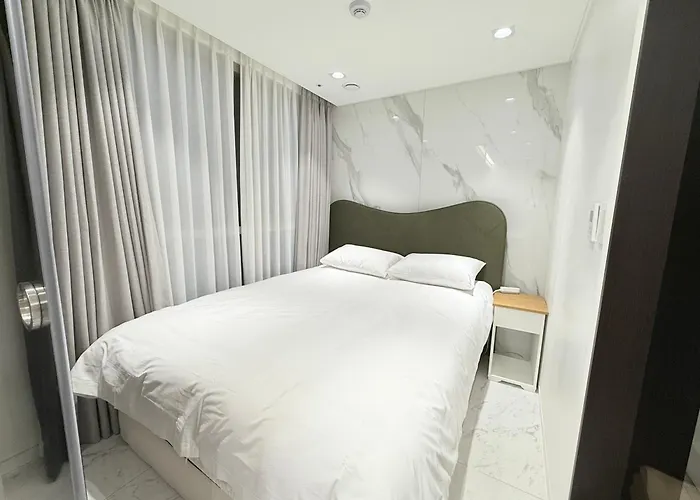 강남 서초 7 2룸 퀸베드 2 패밀리 스위트 풀옵션 Km House Apartamento Seul