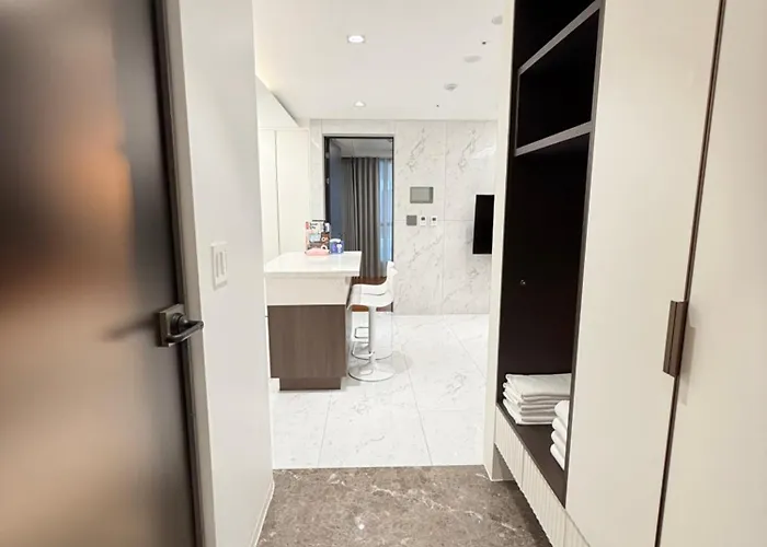 강남 서초 7 2룸 퀸베드 2 패밀리 스위트 풀옵션 Km House Seul