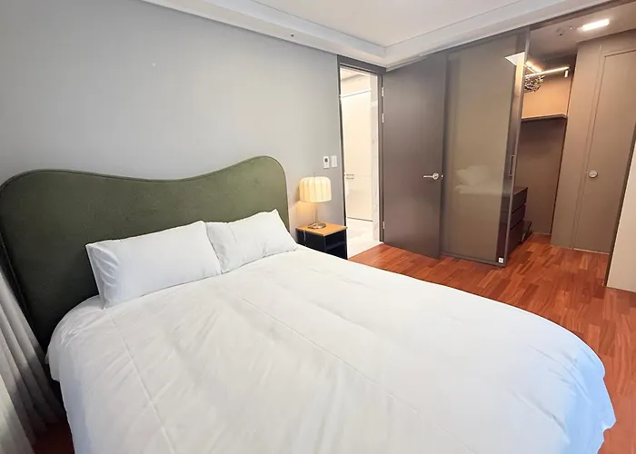 강남 서초 7 2룸 퀸베드 2 패밀리 스위트 풀옵션 Km House Seul