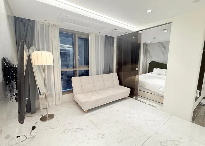 강남 서초 7 2룸 퀸베드 2 패밀리 스위트 풀옵션 Km House Apartamento Seul